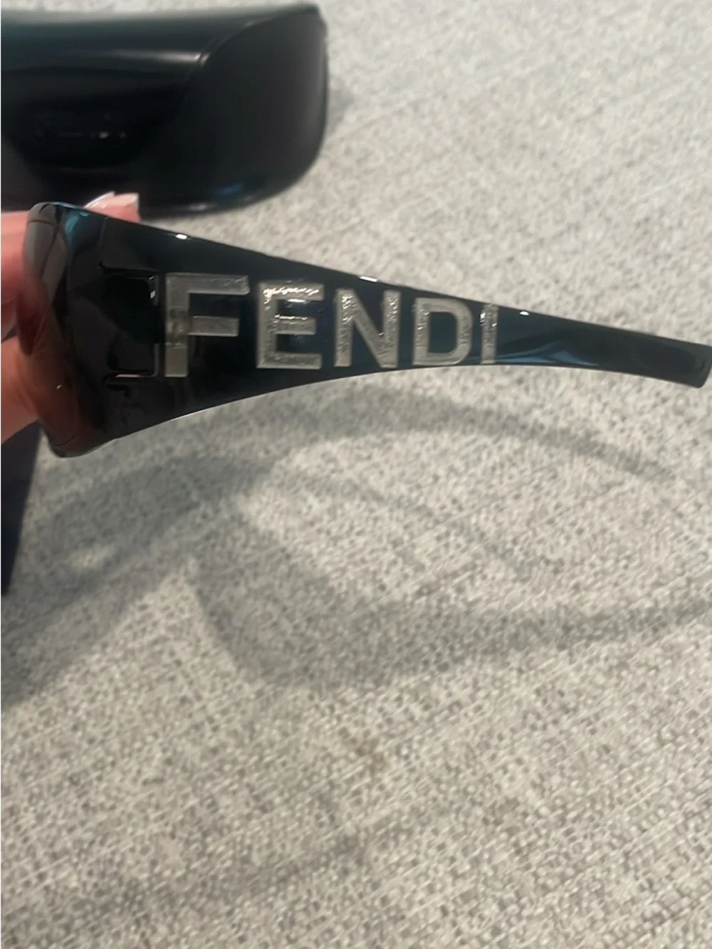 Fendi Women's Black Oversized Y2K Square Sunglasses